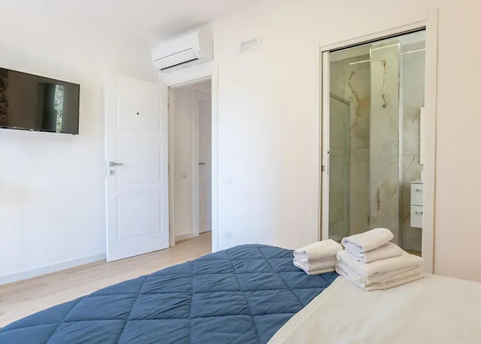 Relais San Demetrio - Modern & Central RoomsAlbergo